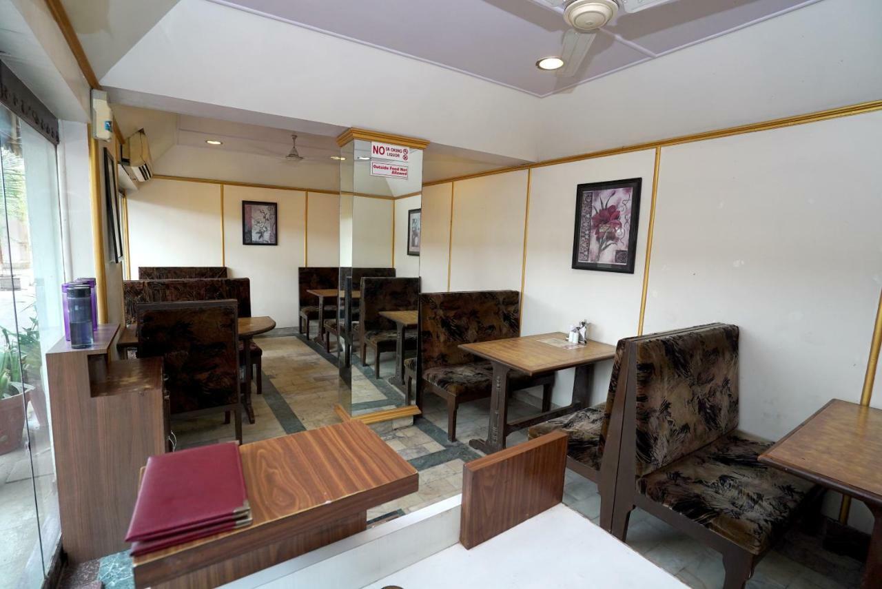 Hotel Royal Ahmedabad Esterno foto