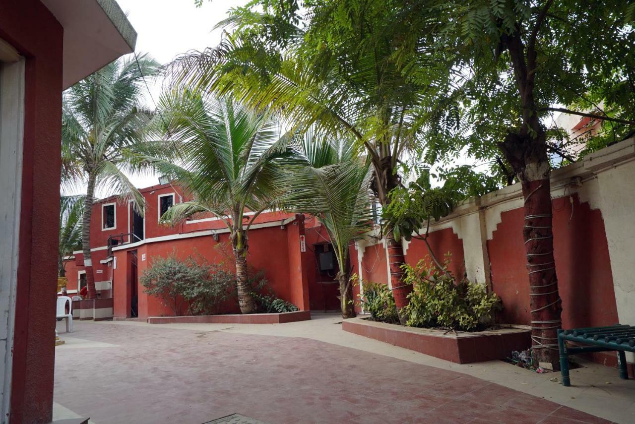 Hotel Royal Ahmedabad Esterno foto